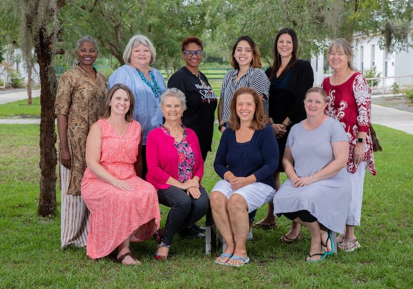457A2304 Montessori Live Staff